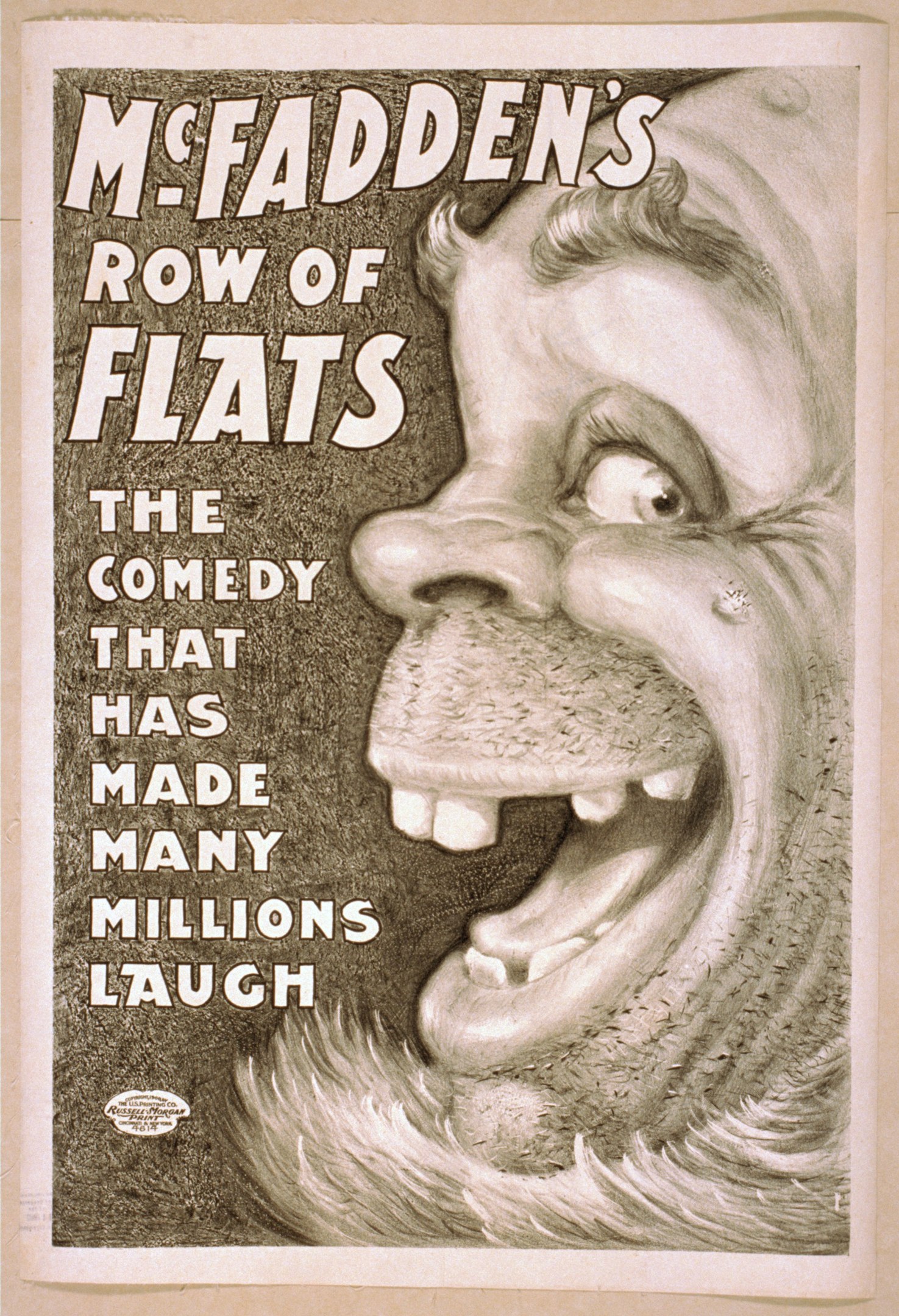 Plakat mit einem lachenden Menschen mit wildem Haar vor einem gelben Hintergrund, Text lautet "McFadden's Row of Flats: Die Comedy, die viele Millionen zum Lachen gebracht hat."